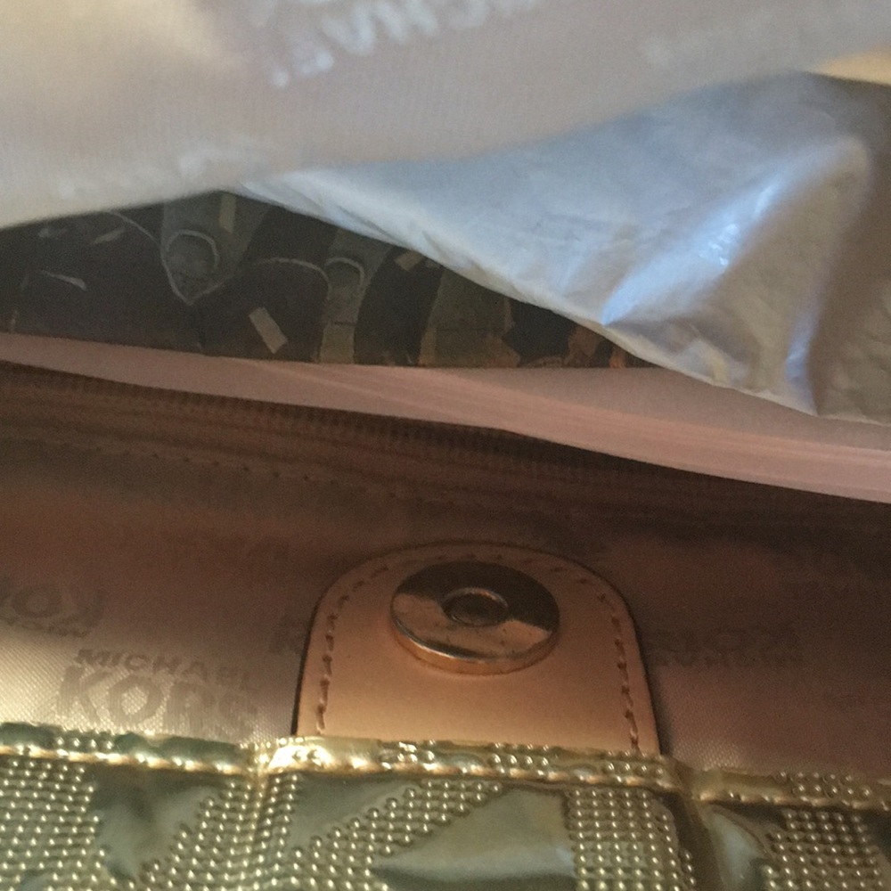 Purse - Picture 7 of 8